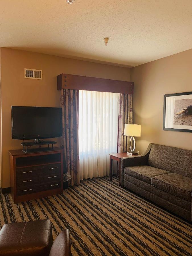 סיינט קלאוד Grandstay Residential Suites Hotel מראה חיצוני תמונה