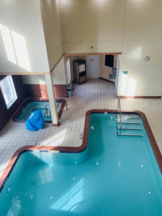 סיינט קלאוד Grandstay Residential Suites Hotel מראה חיצוני תמונה