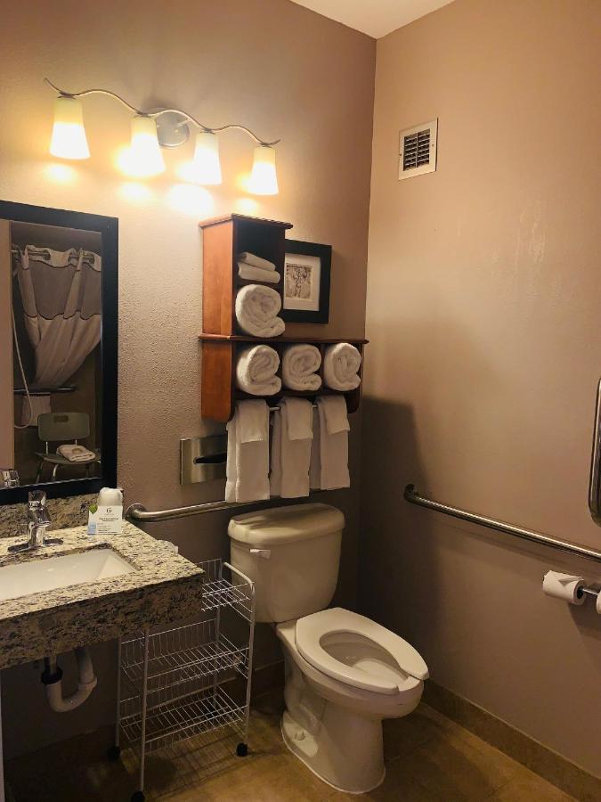 סיינט קלאוד Grandstay Residential Suites Hotel מראה חיצוני תמונה
