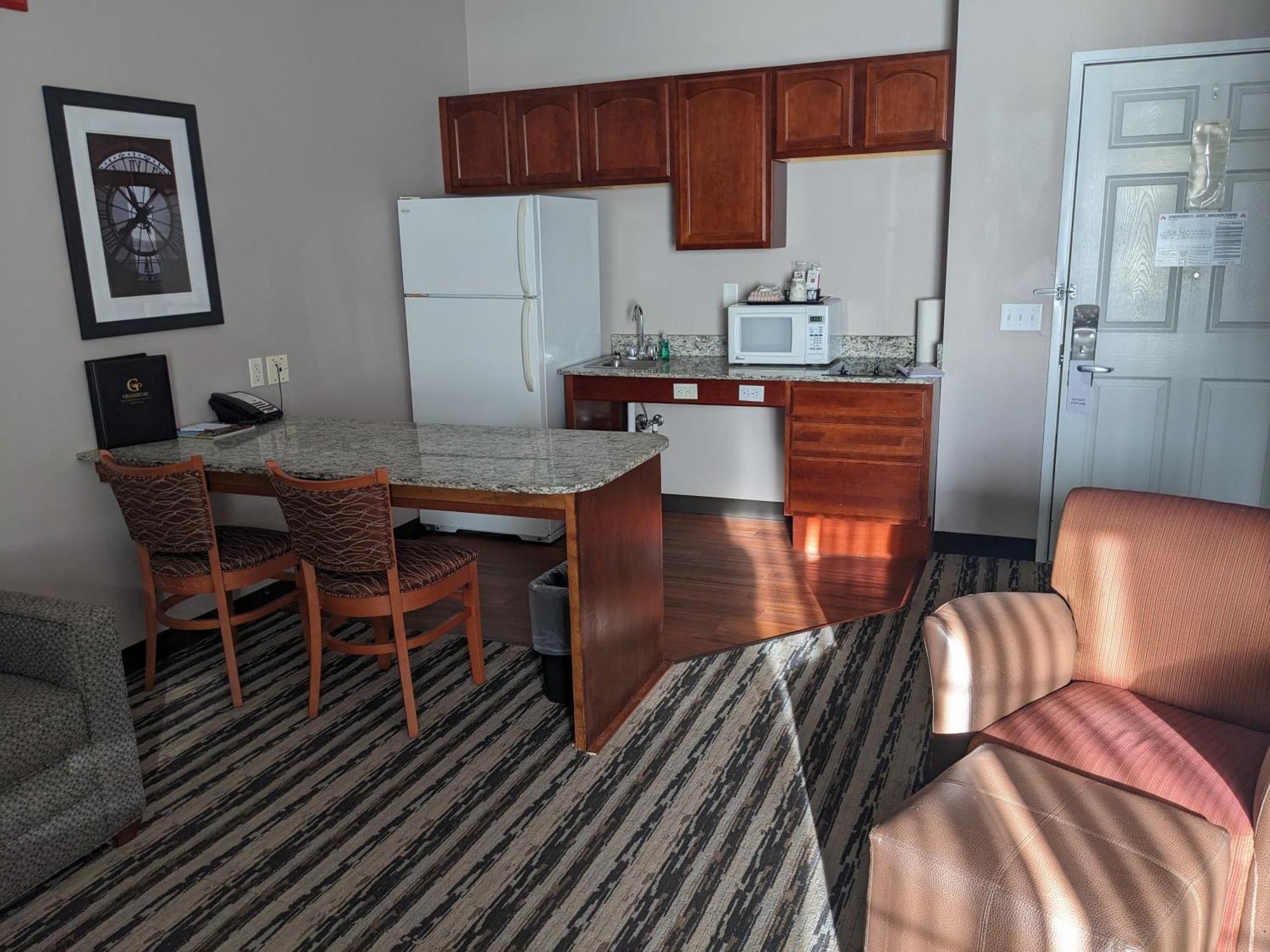 סיינט קלאוד Grandstay Residential Suites Hotel מראה חיצוני תמונה