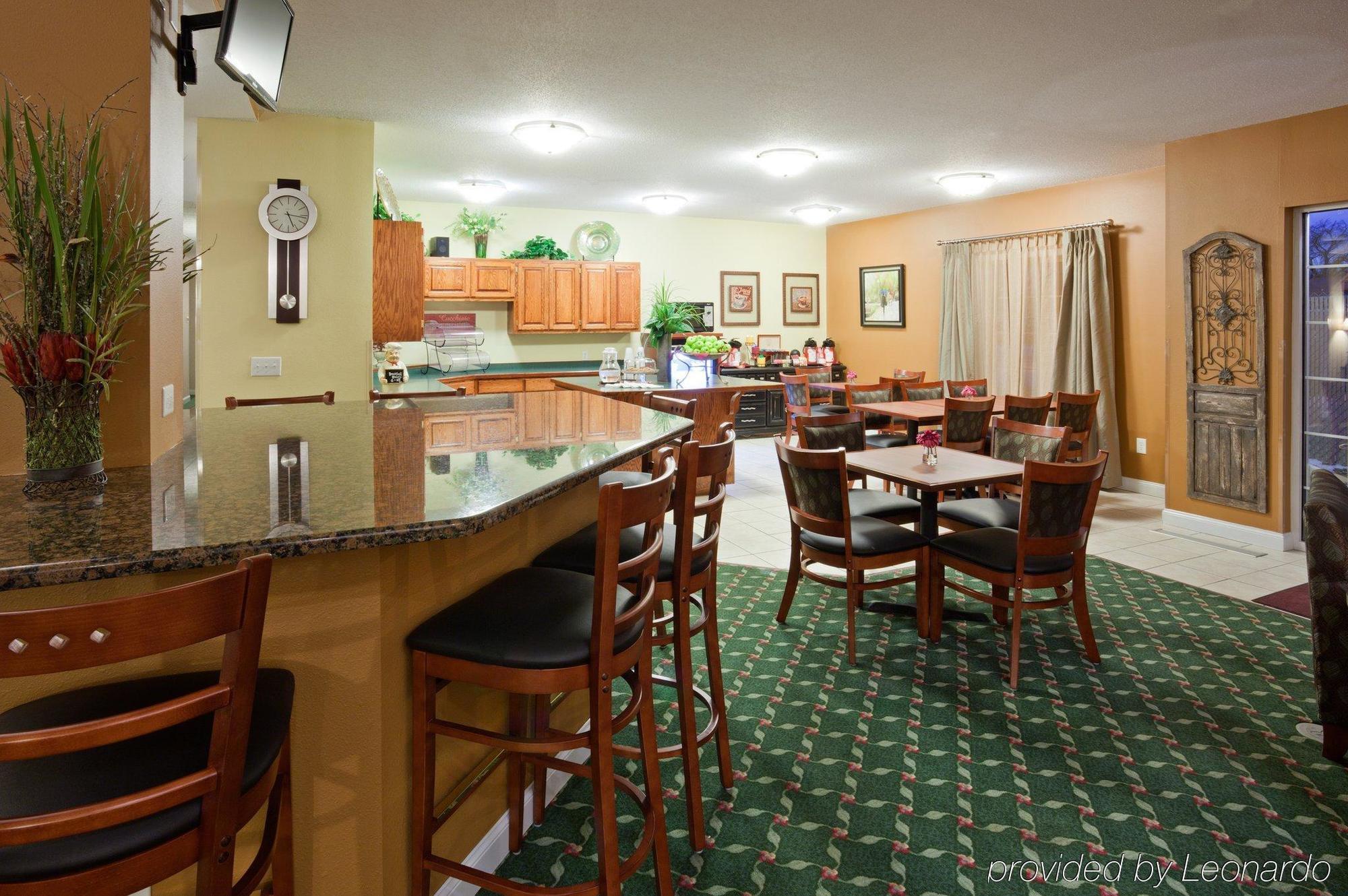 סיינט קלאוד Grandstay Residential Suites Hotel מראה חיצוני תמונה