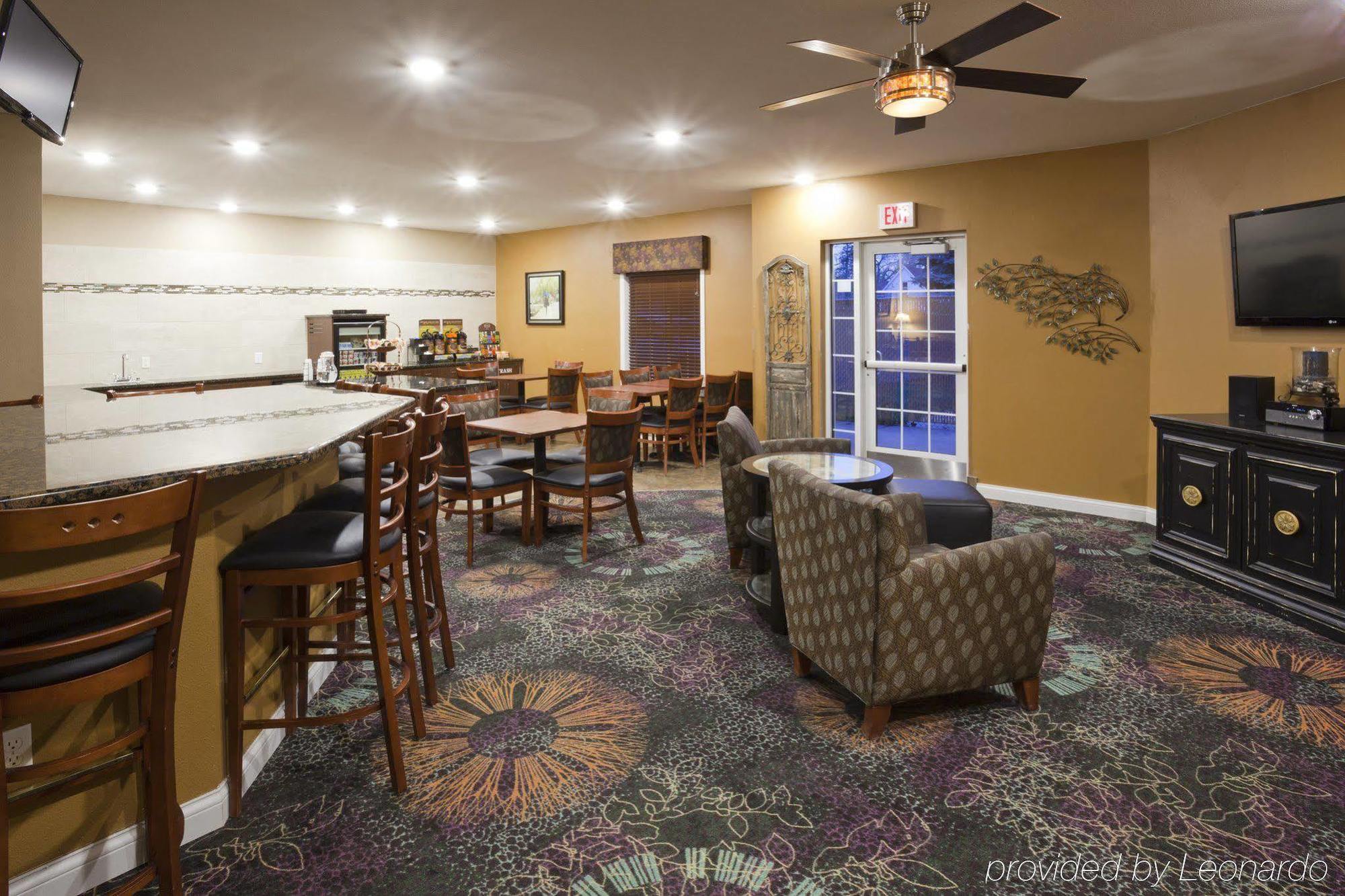 סיינט קלאוד Grandstay Residential Suites Hotel מראה חיצוני תמונה